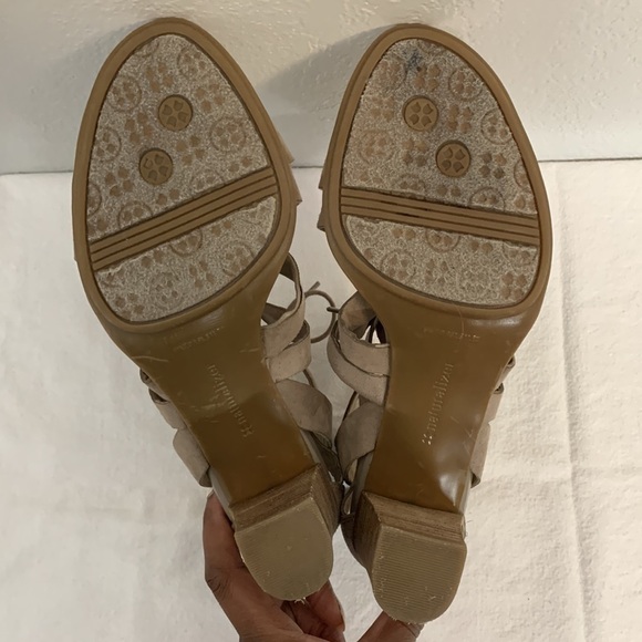 Chunky Heel Sandals, Size 9.5M - Picture 7 of 10